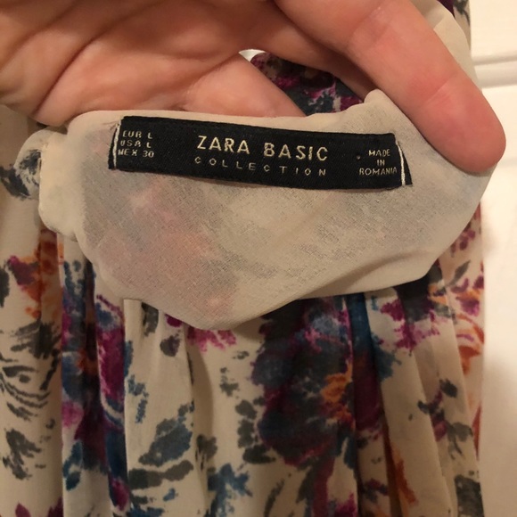 Asymmetrical floral dress - Picture 4 of 4